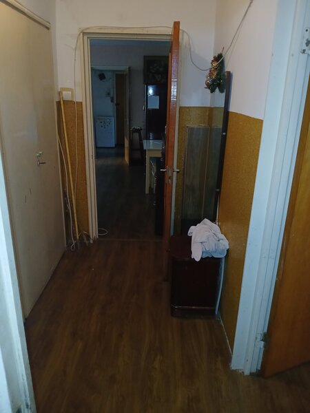 Drumul Taberei, Piata Valea Ialomitei,