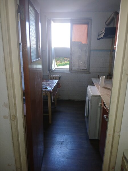 Drumul Taberei, Piata Valea Ialomitei,